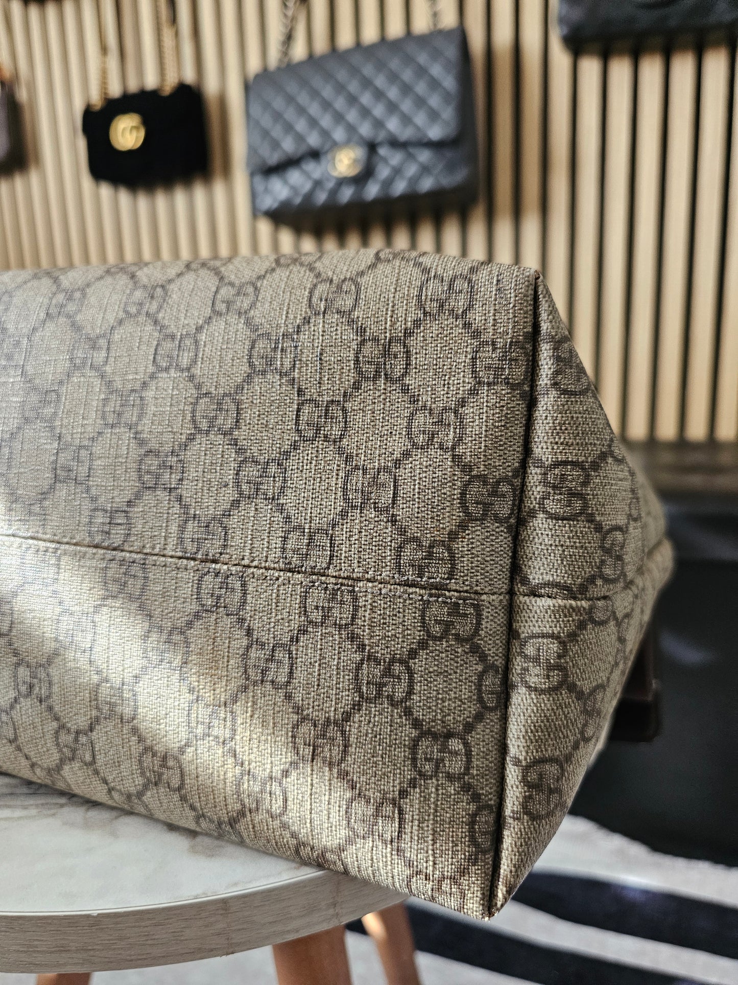 Gucci GG supreme tote bag