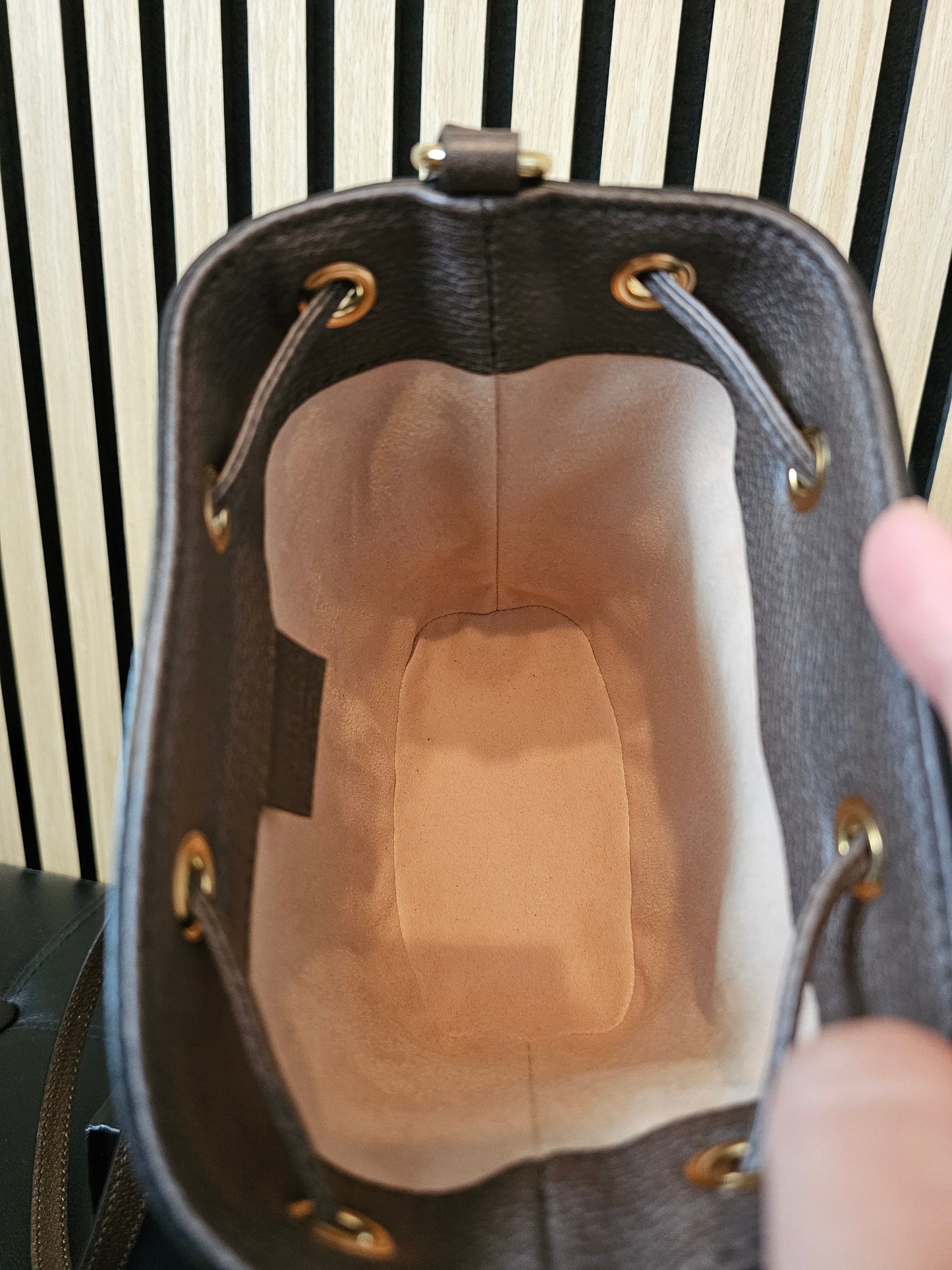 550620 - Gucci ophidia bucket bag, GG supreme kanvas.