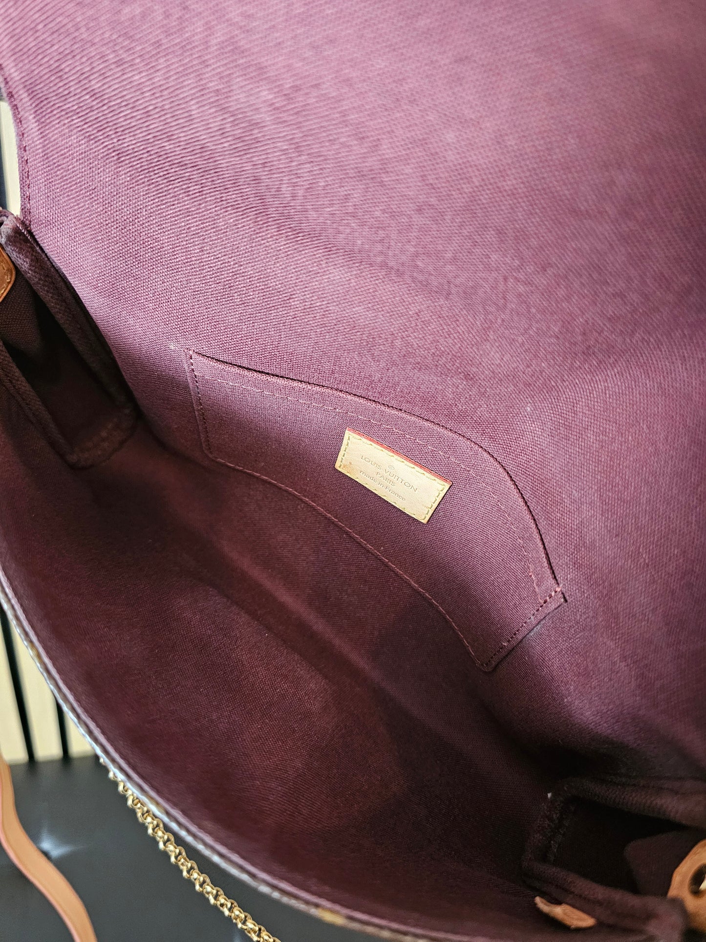 M40718 - Louis Vuitton Favorite MM bag, MNG. Kanvas.