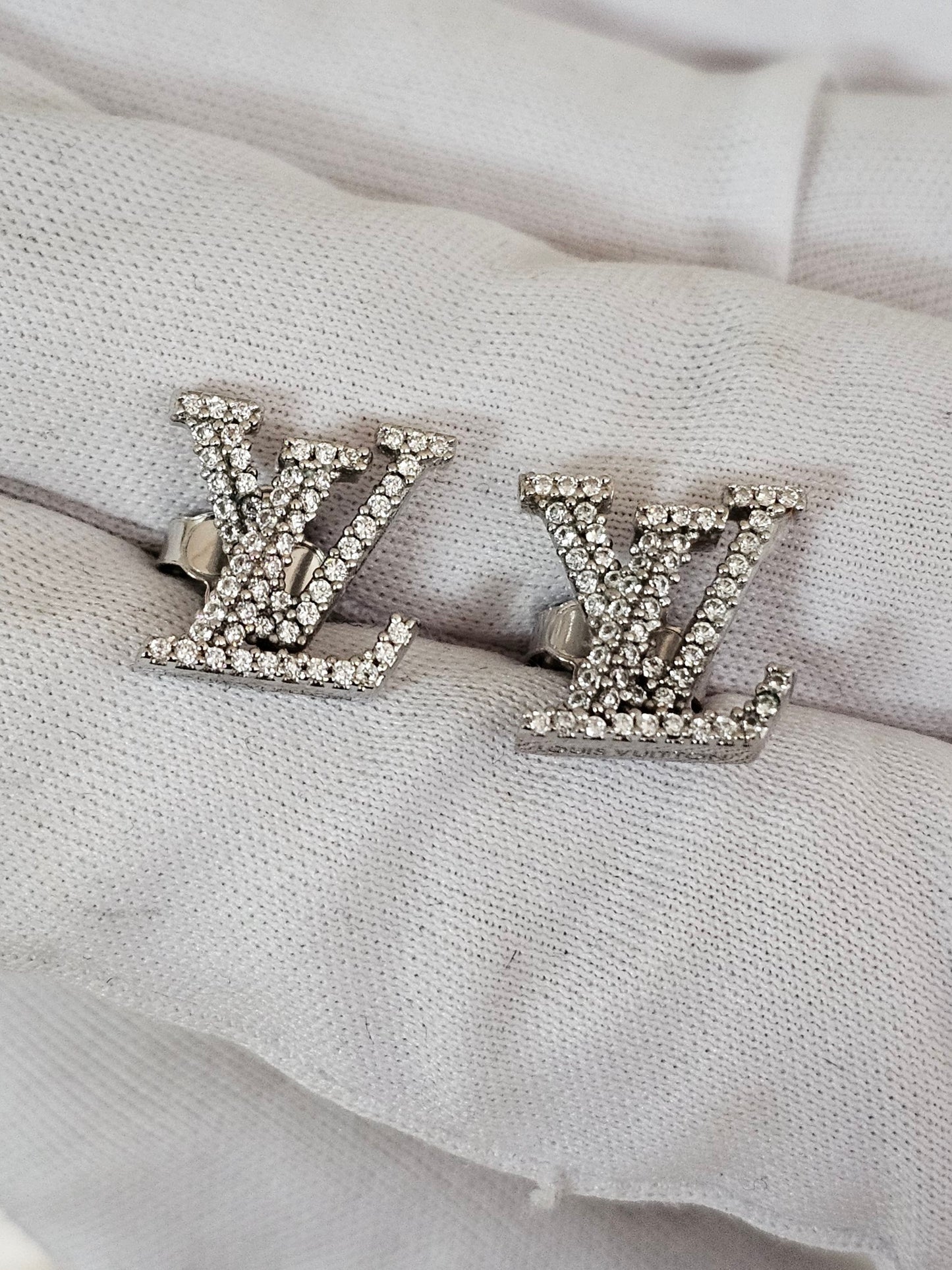 Louis Vuitton iconic LV earrings, silver/palladium with stones.