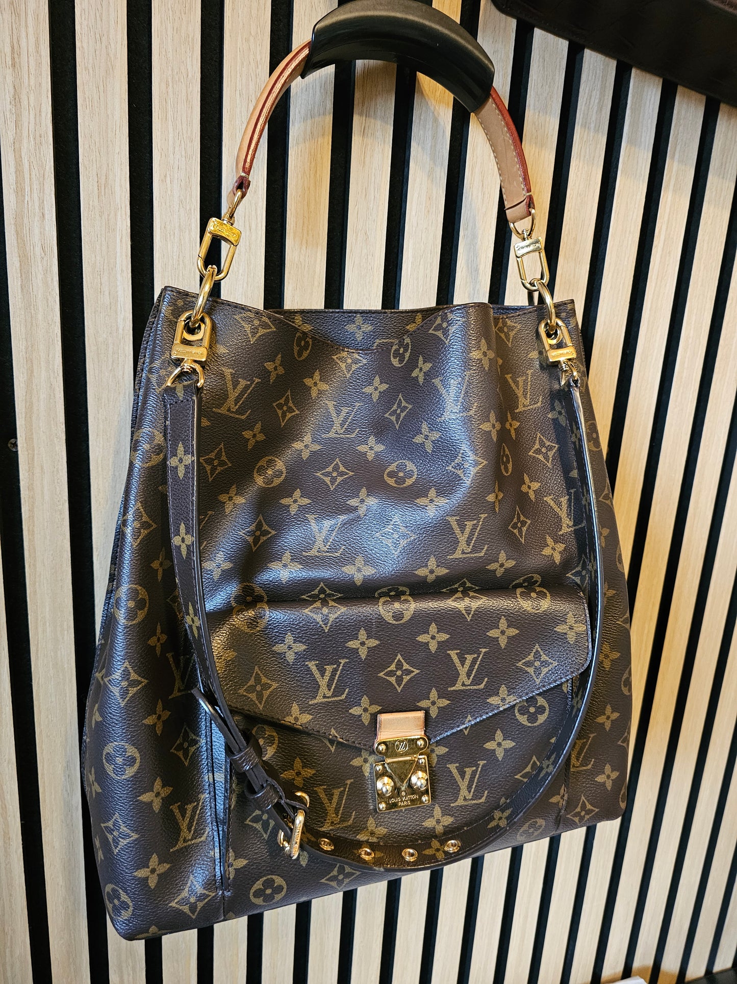 M40781 - Louis Vuitton Metis Hobo, monogram kanvas.