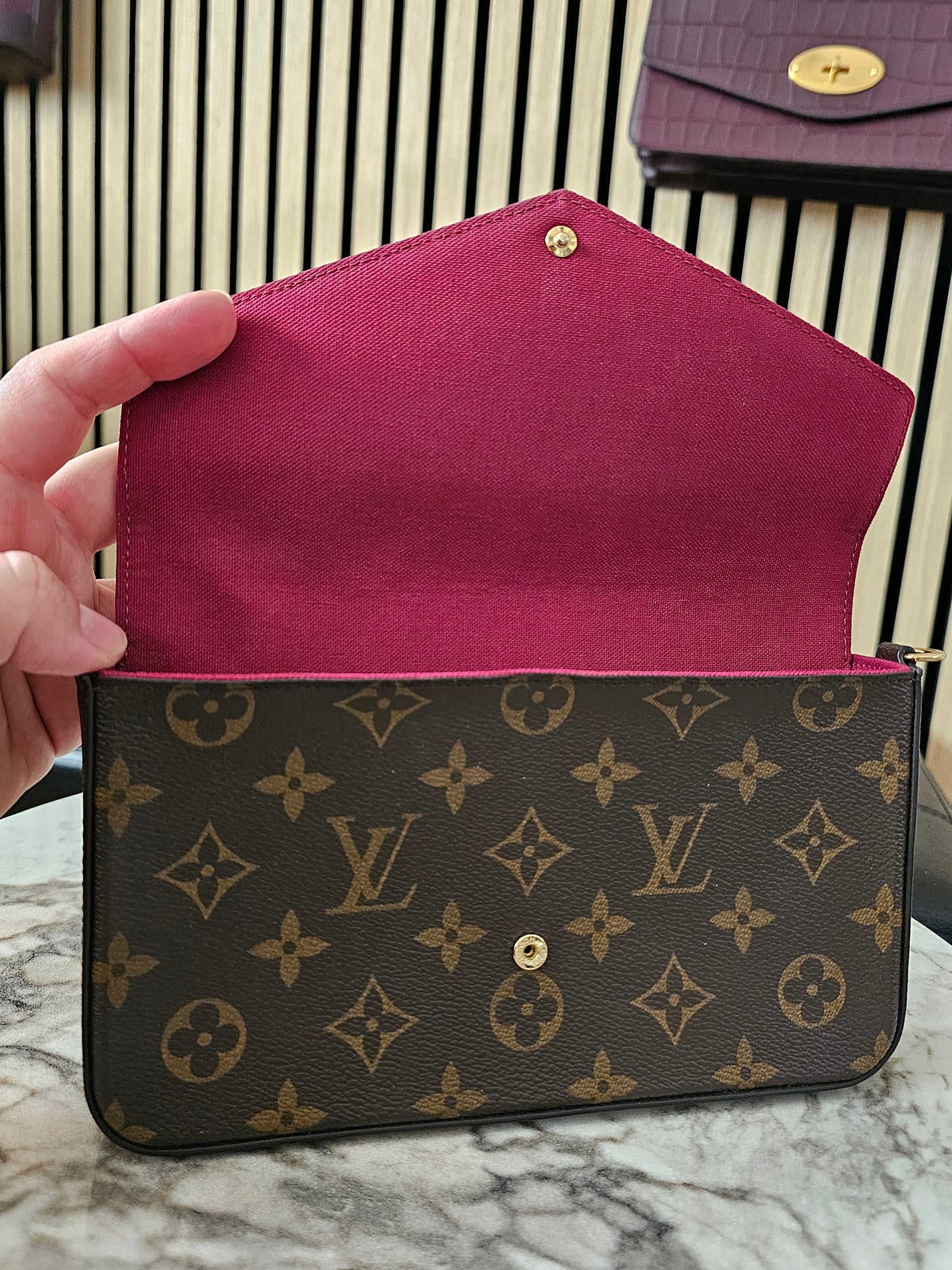 Felicie pochette i monogram kanvas.