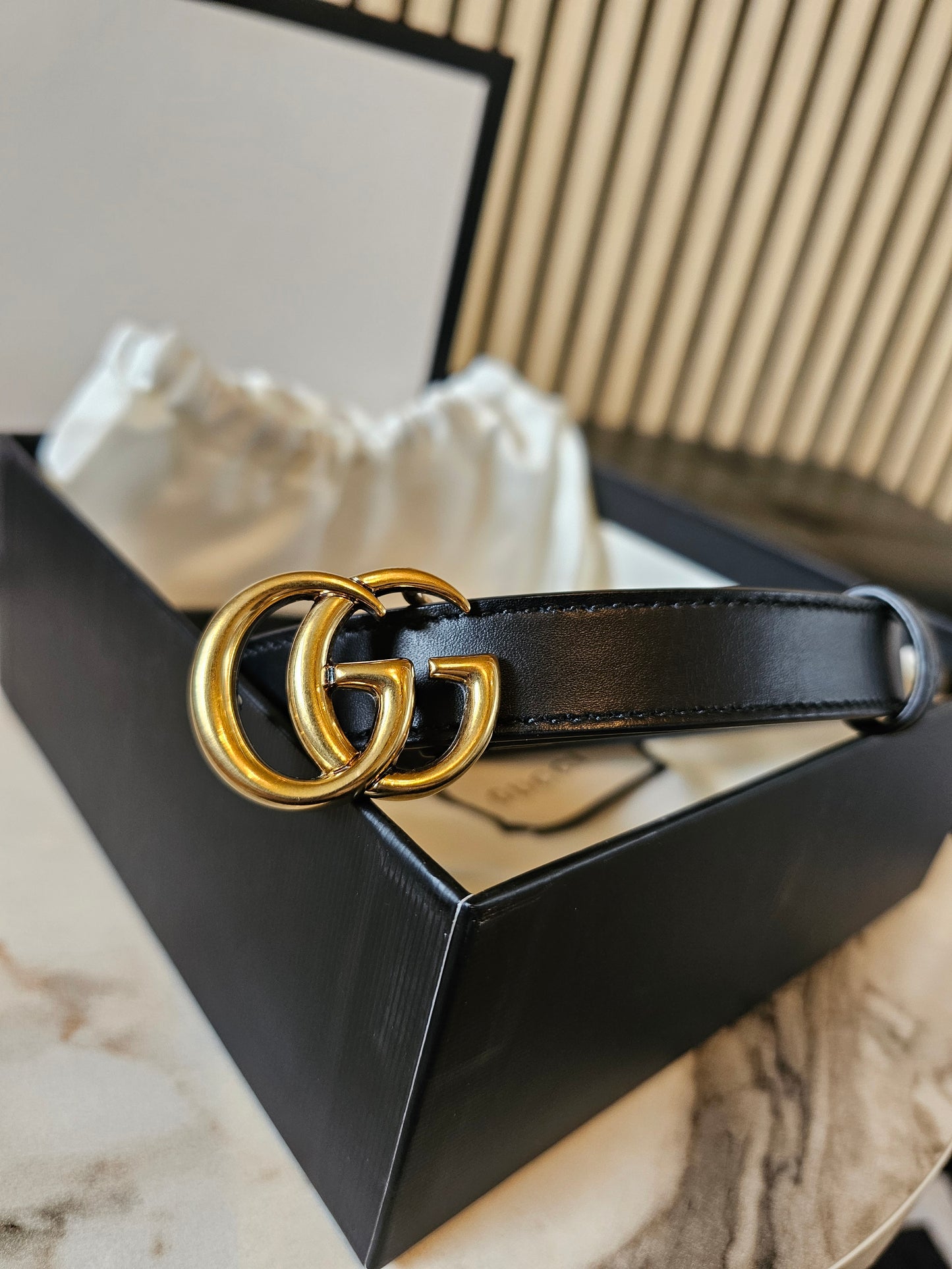 409417- Gucci GG Marmont thin belt.