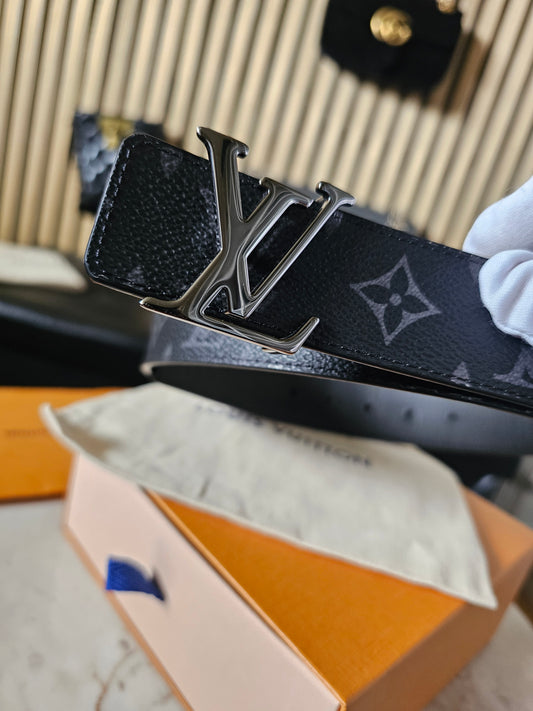 M0450- Louis Vuitton reversible belt, black - Monogram eclipse kanvas.