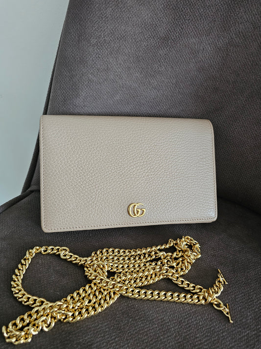 Gucci wallet on chain - Nude.