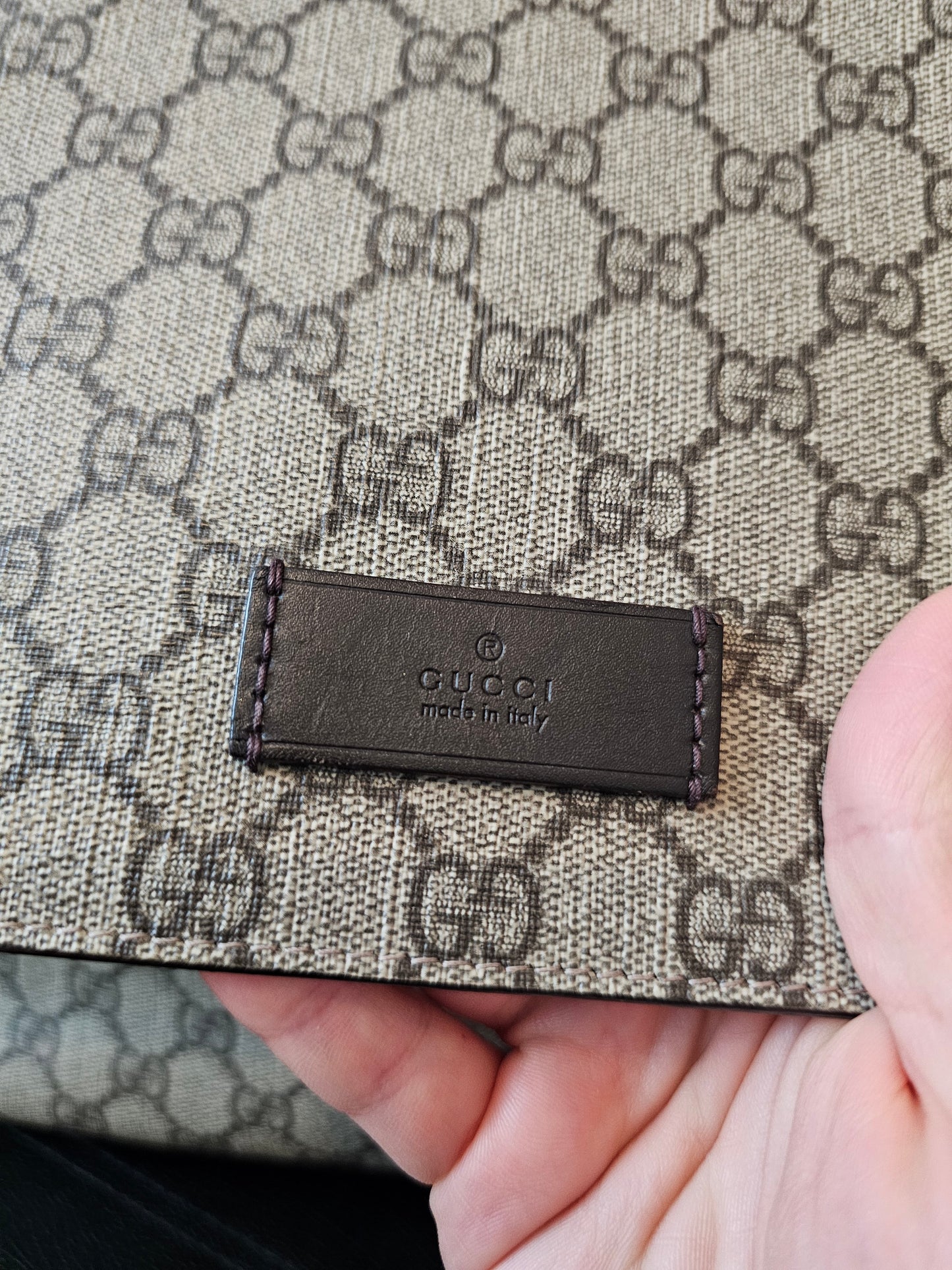 211131 - Gucci baby changing bag, GG supreme kanvas.