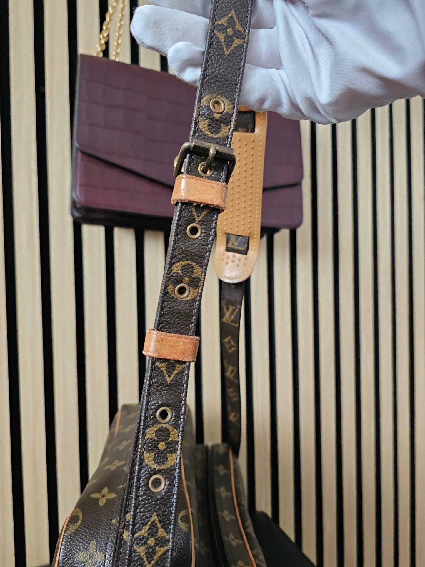 M45244 - Louis Vuitton Nile MM, monogram kanvas.