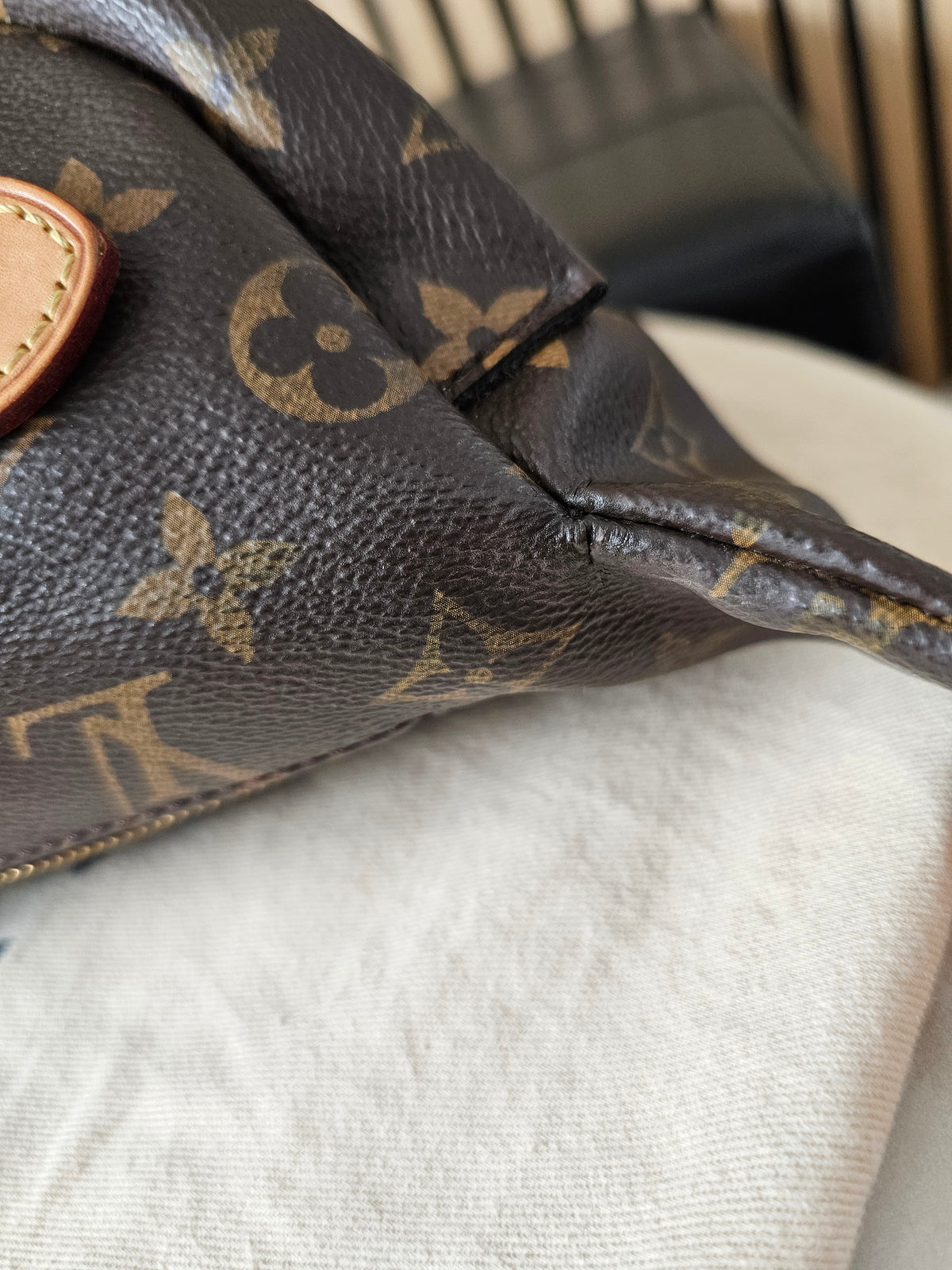 M43644 - Louis Vuitton bumbag in monogram kanvas.