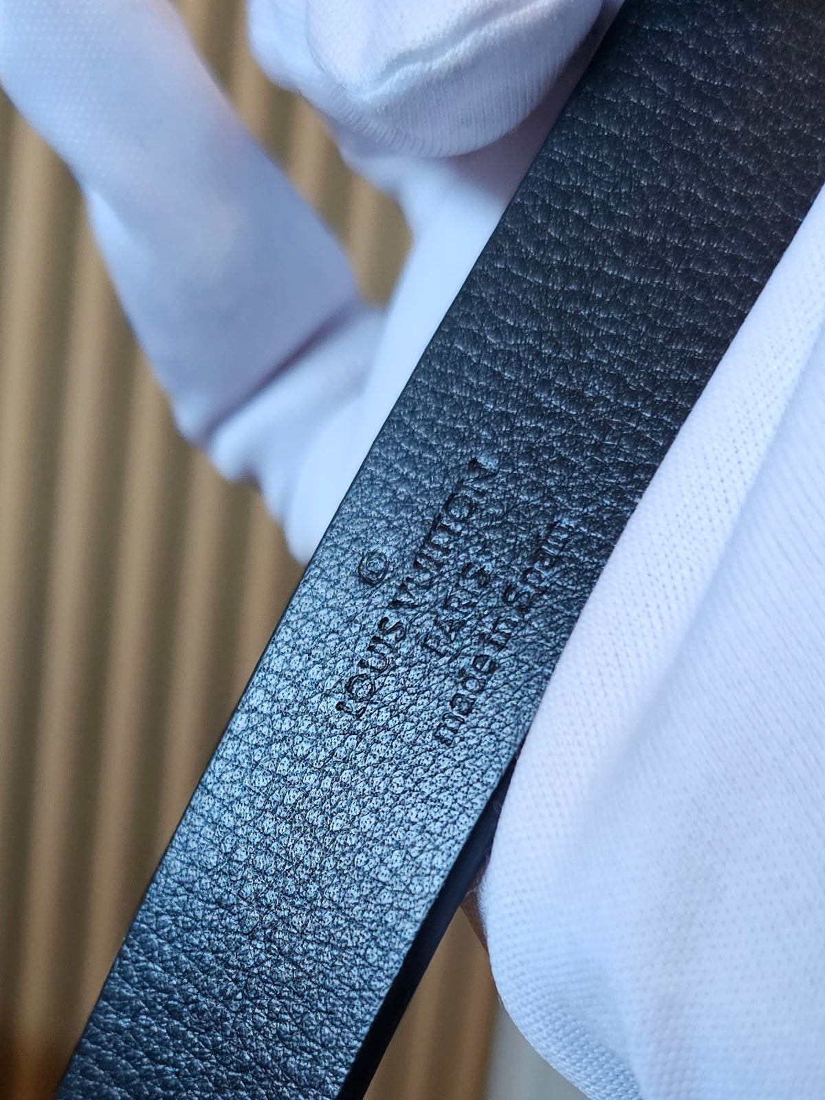 M9578 - Louis Vuitton LV iconic belt, 20mm, black leather.