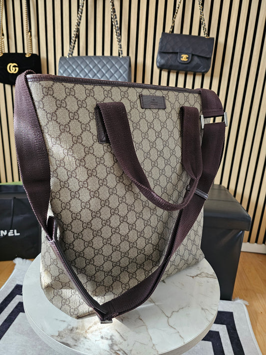 Gucci GG supreme tote bag