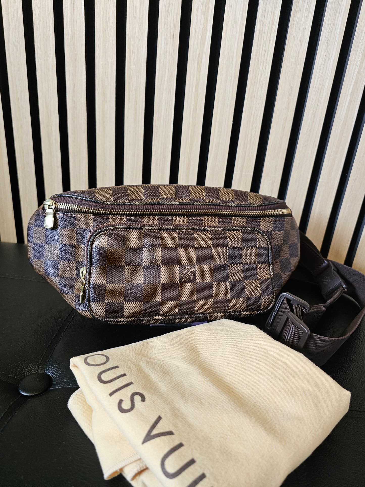 N51172 - Louis Vuitton bumbag, Melville, damier ebene.