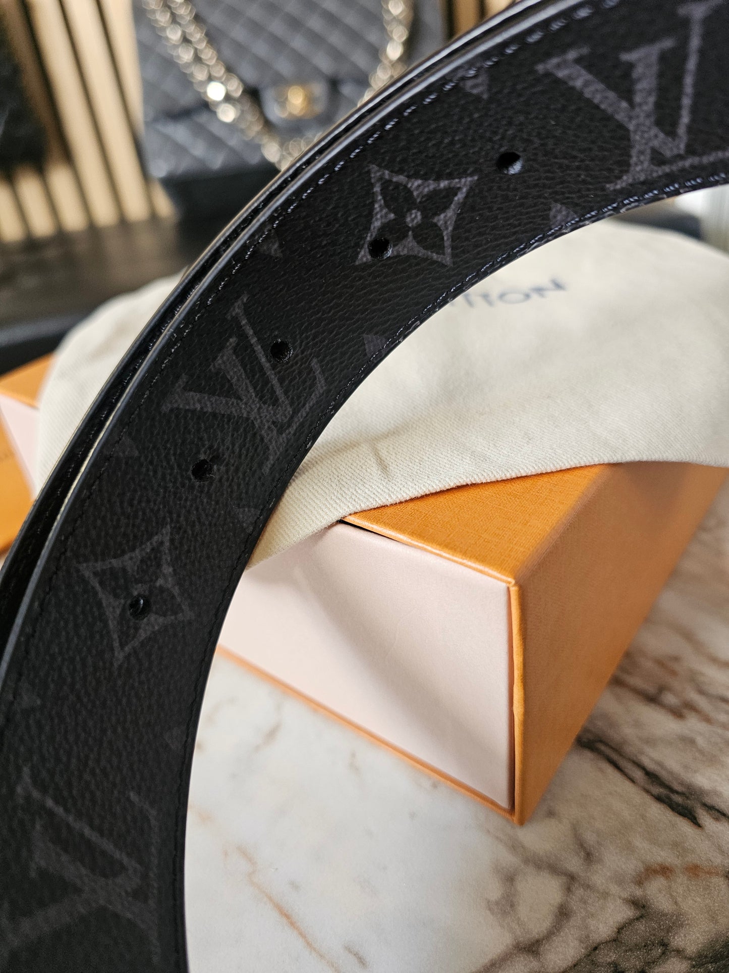 M0450- Louis Vuitton reversible belt, black - Monogram eclipse kanvas.