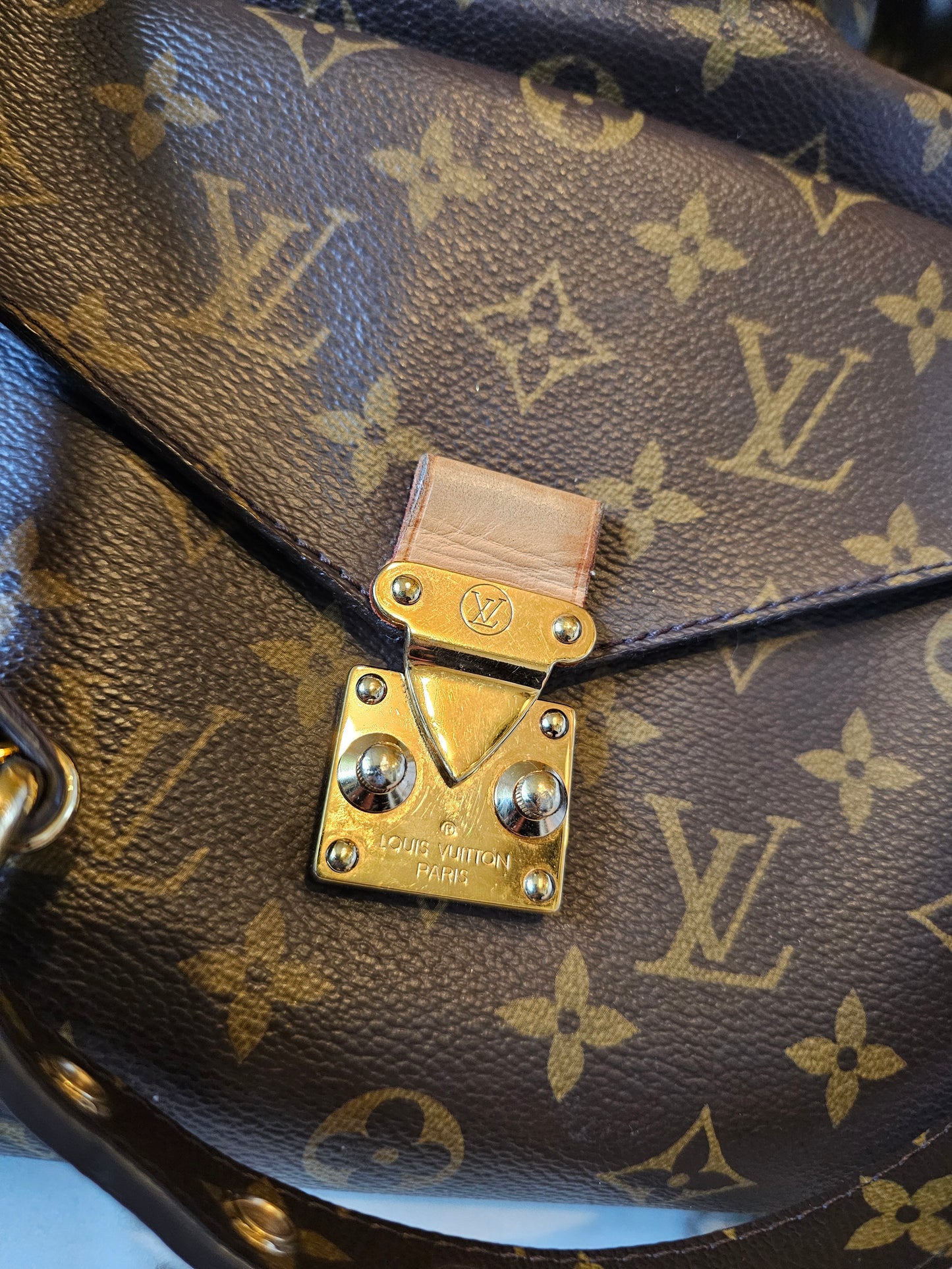 M40781 - Louis Vuitton Metis Hobo, monogram kanvas.