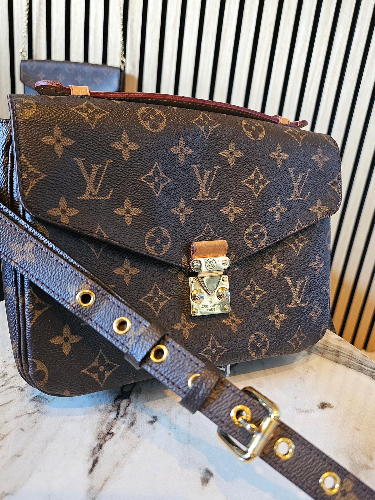 M44875 - Louis Vuitton bag, pochette Métis, monogram kanvas.