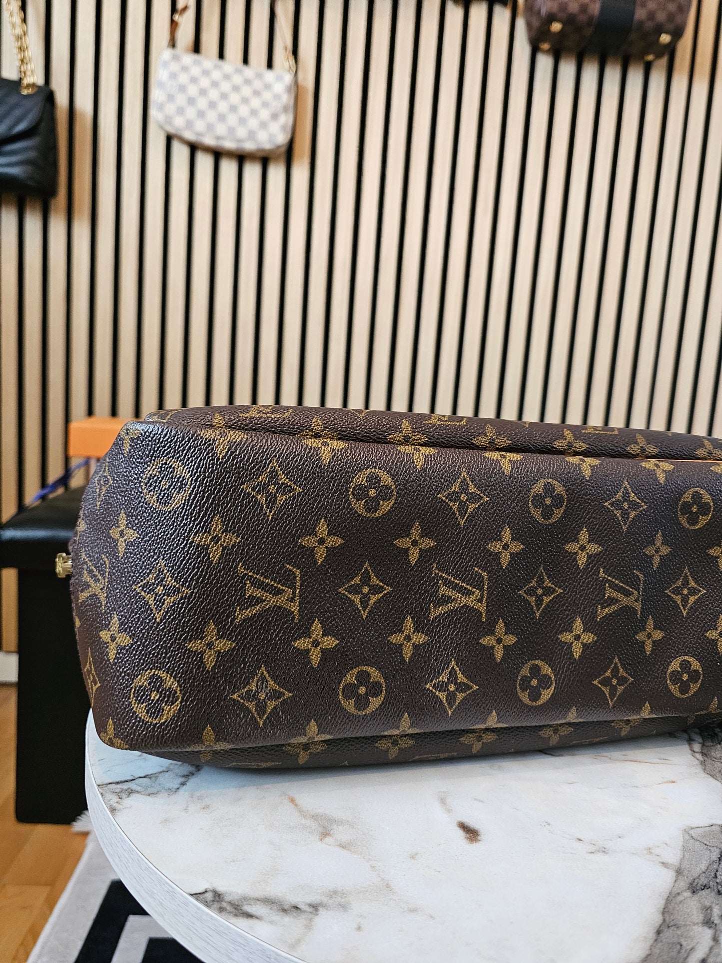 M47270 - Louis Vuitton Deauville bag i monogram kanvas.