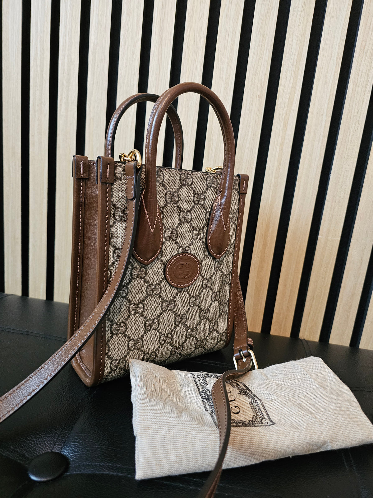 671623 - Gucci mini tote bag, GG supreme.