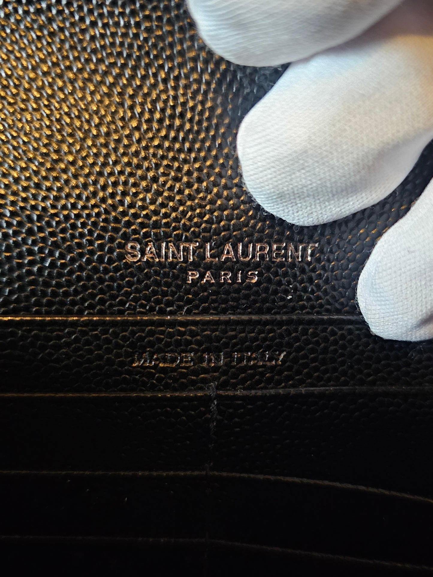 YSL - Saint Laurent Envelope chain wallet - Black.