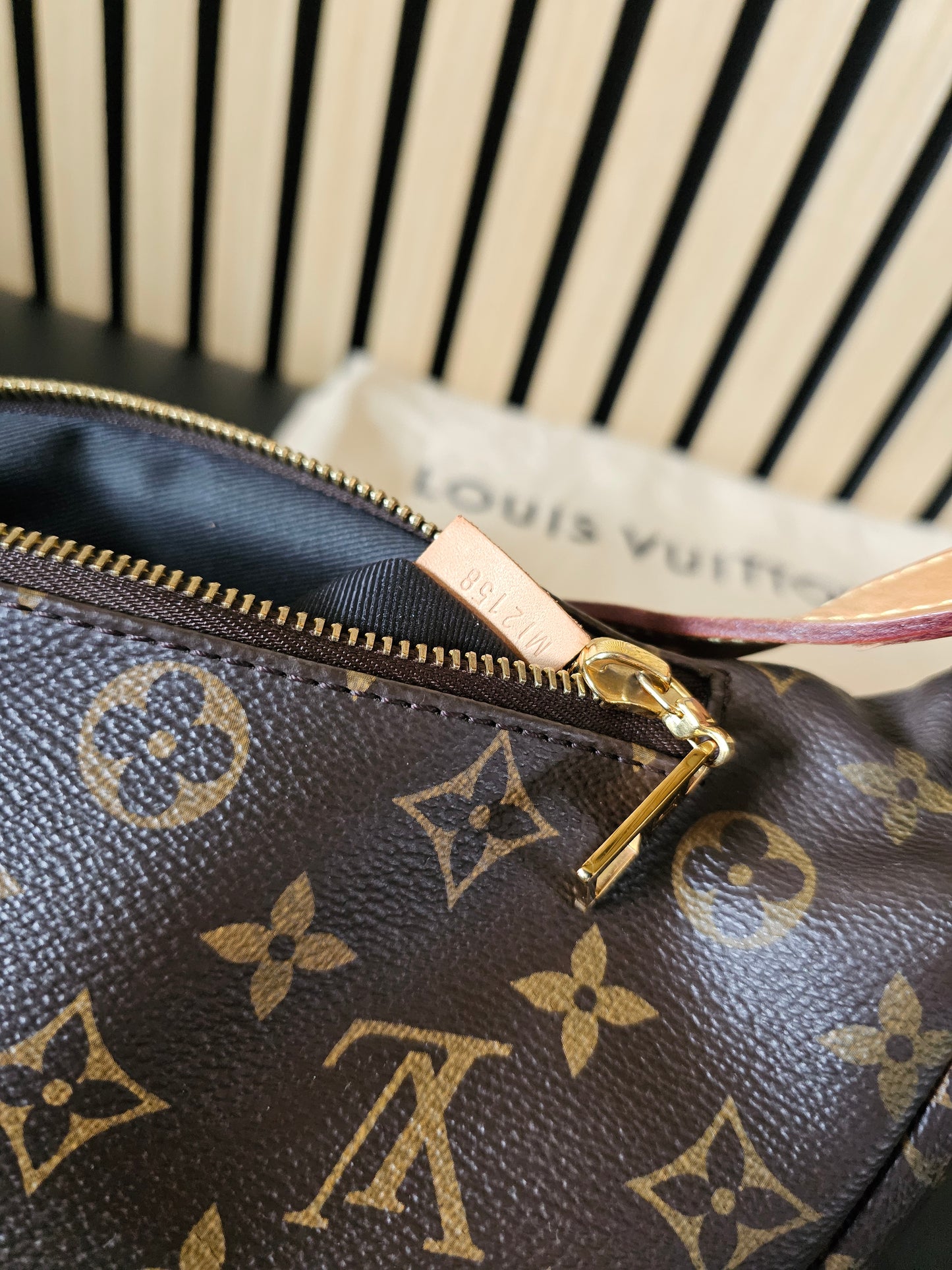 M43644 - Louis Vuitton Bumbag, MNG Kanvas.