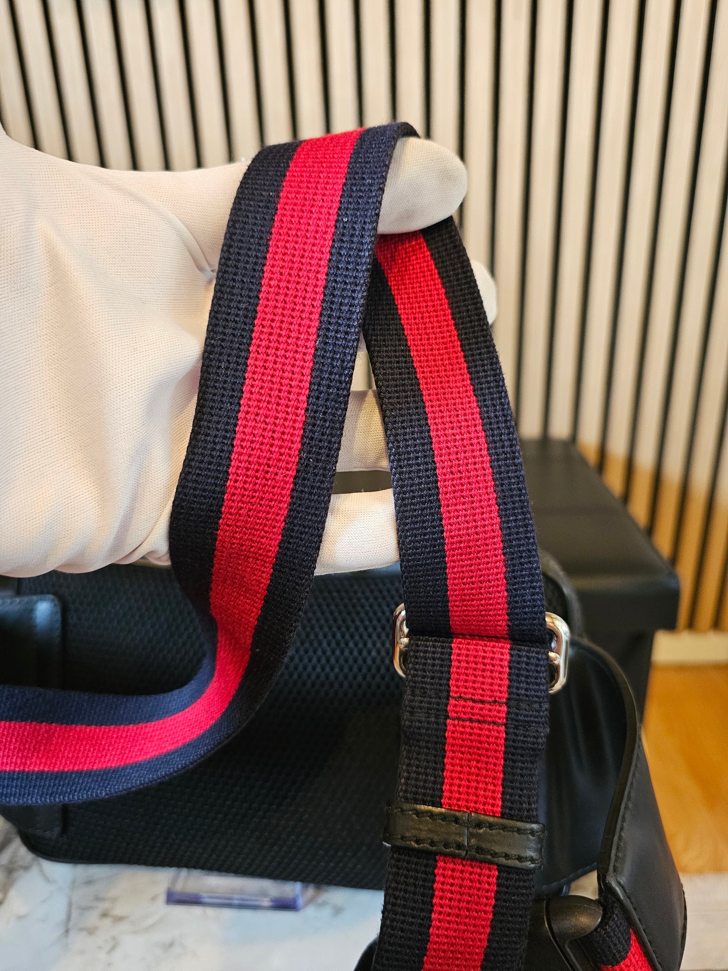 474293 - Gucci beltbag black GG supreme.