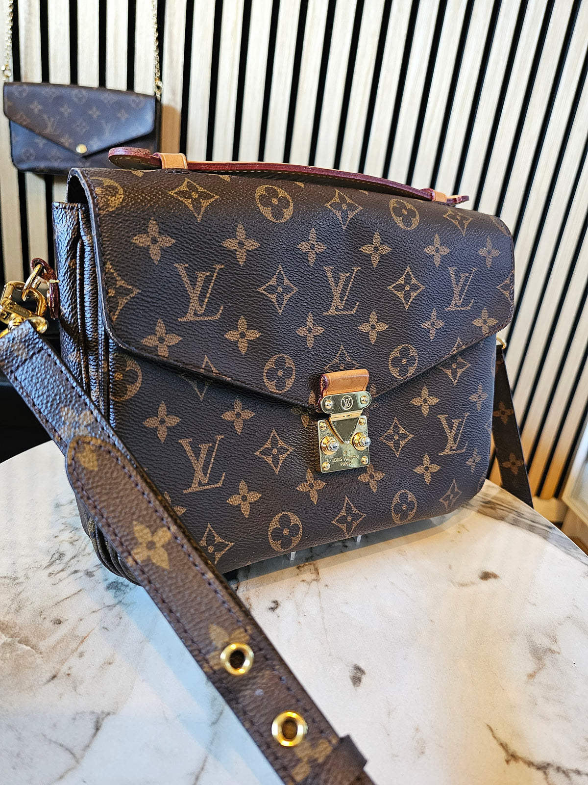 M44875 - Louis Vuitton bag, pochette Métis, monogram kanvas.