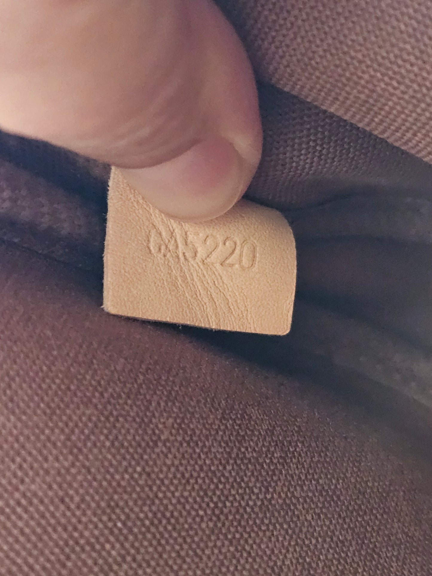 Louis Vuitton pochette with chain, monogram kanvas.