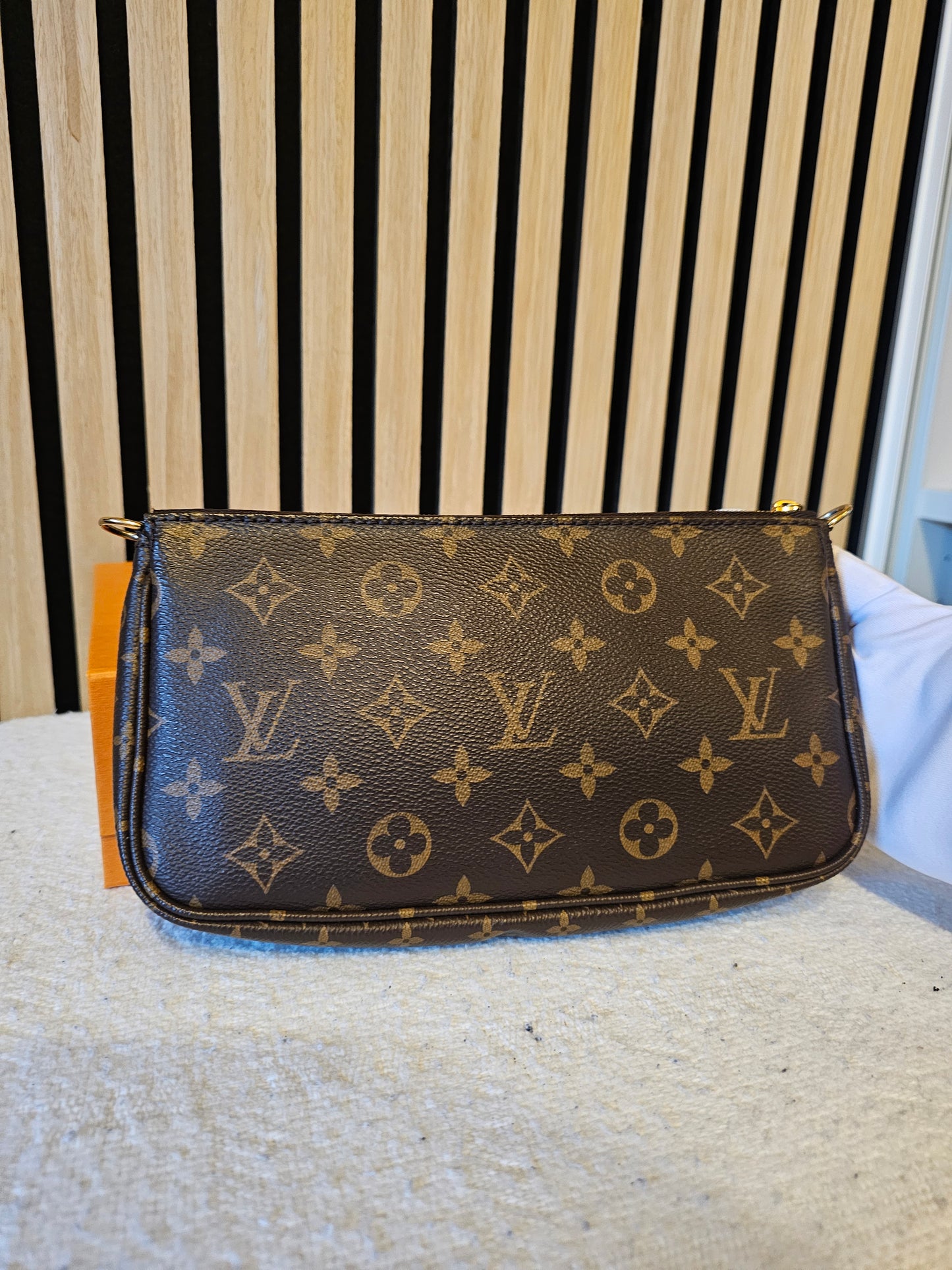 Louis Vuitton Pochette - monogram kanvas