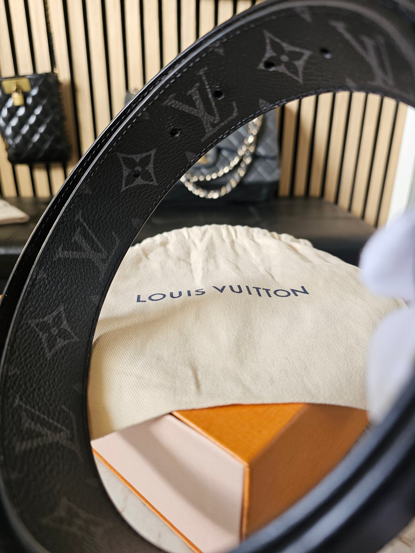 M0450- Louis Vuitton reversible belt, black - Monogram eclipse kanvas.