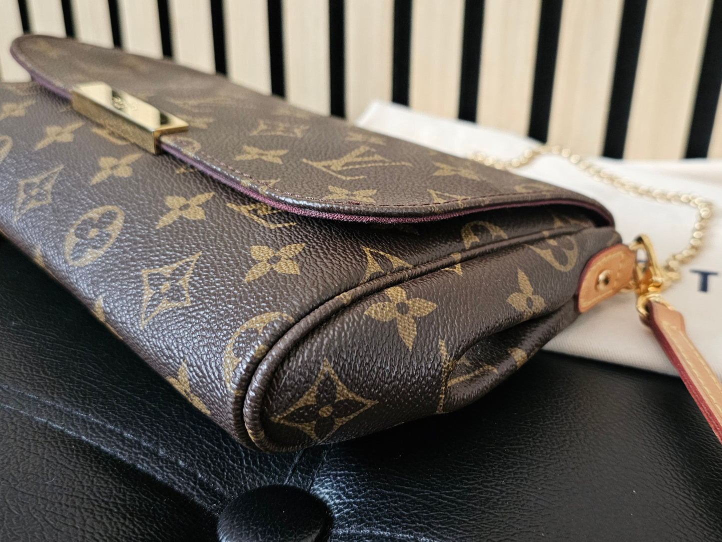 M40718 - Louis Vuitton Favorite MM bag, MNG. Kanvas.