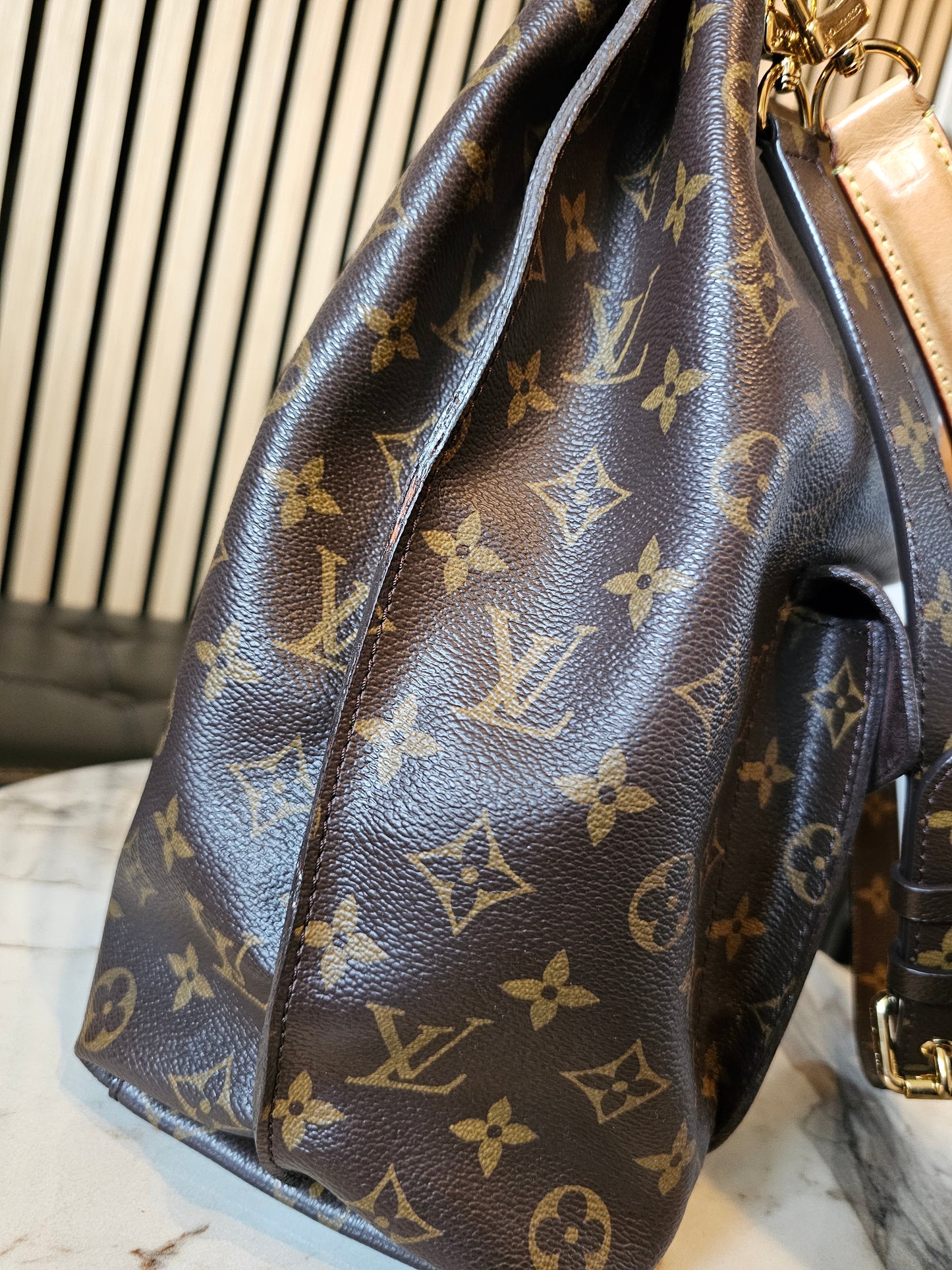 M40781 - Louis Vuitton Metis Hobo, monogram kanvas.