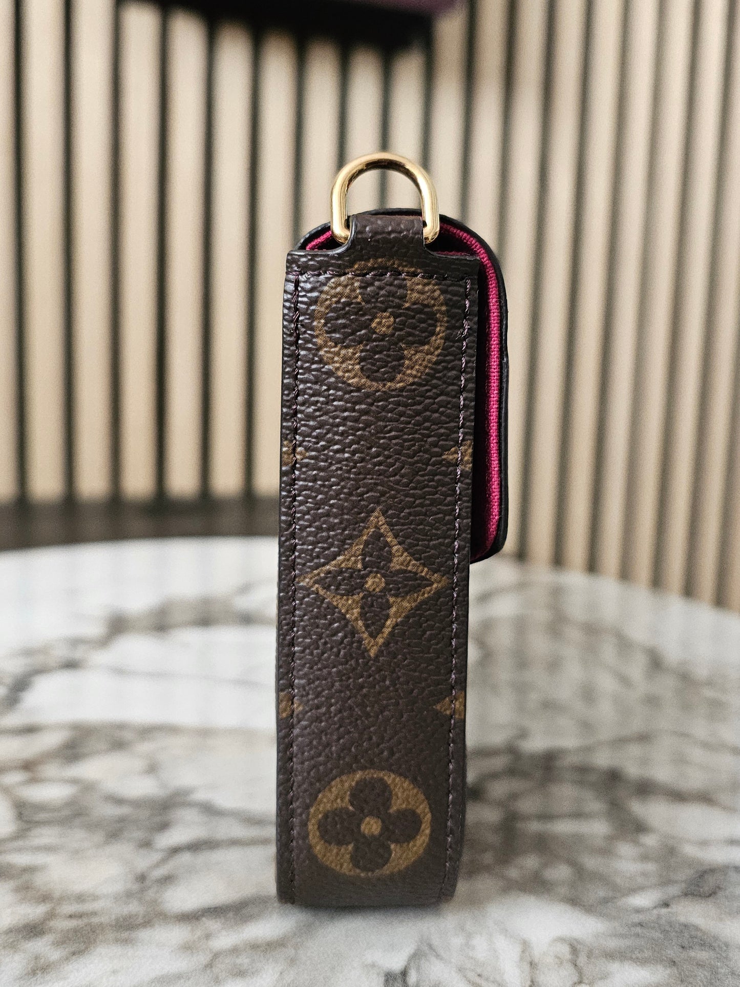 Felicie pochette i monogram kanvas.
