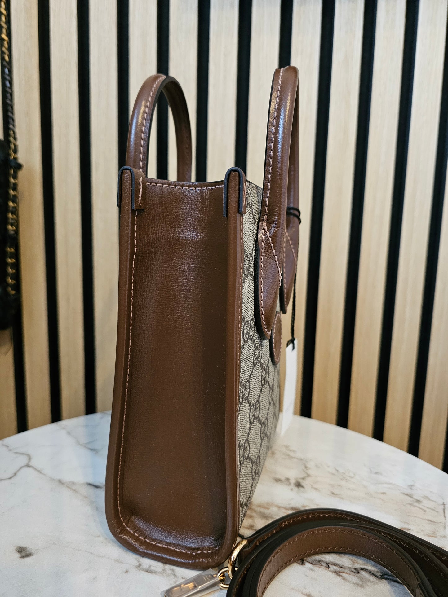 671623 - Gucci mini tote bag, GG supreme.