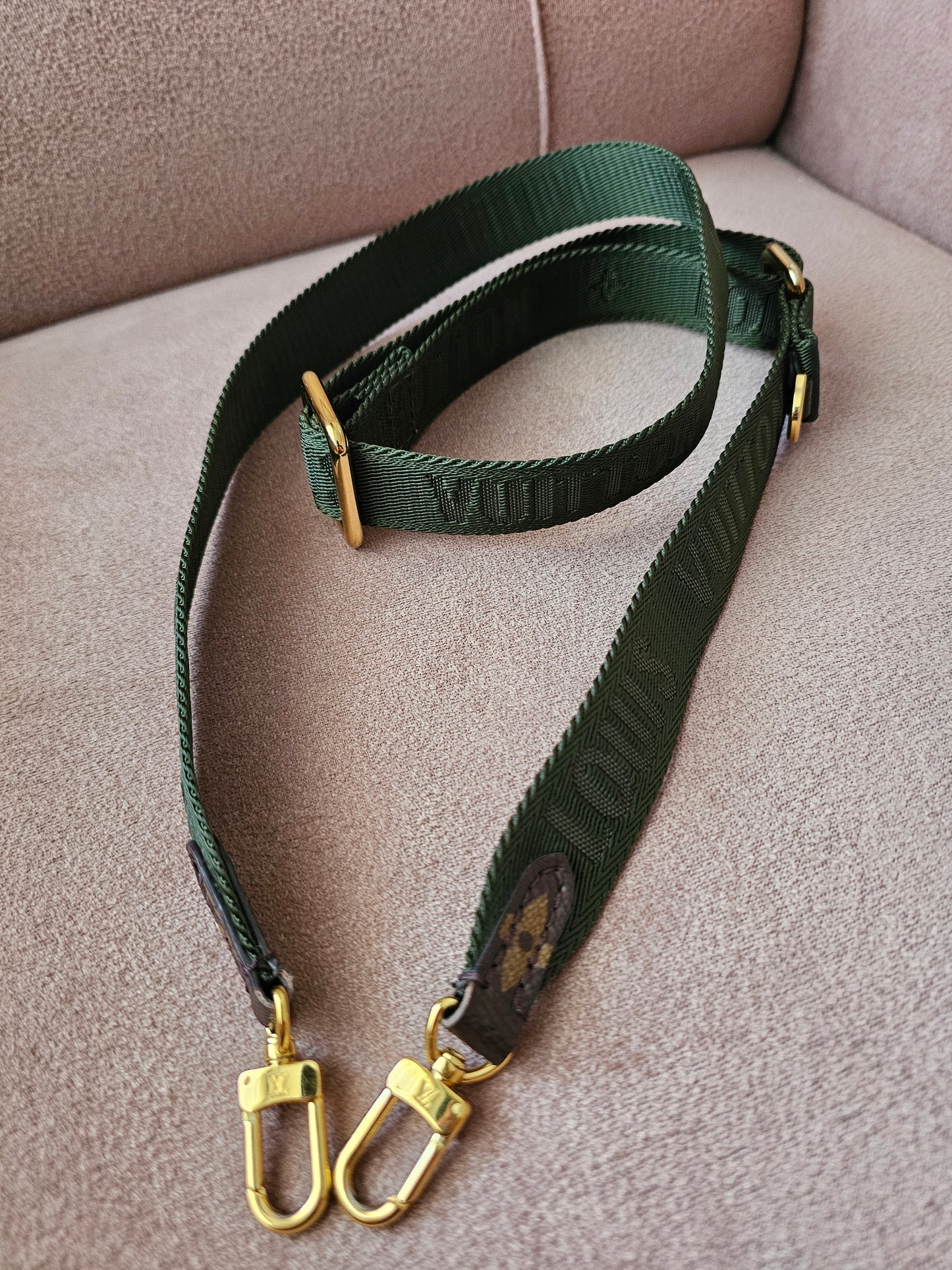 Louis Vuitton Khaki bandouliere.