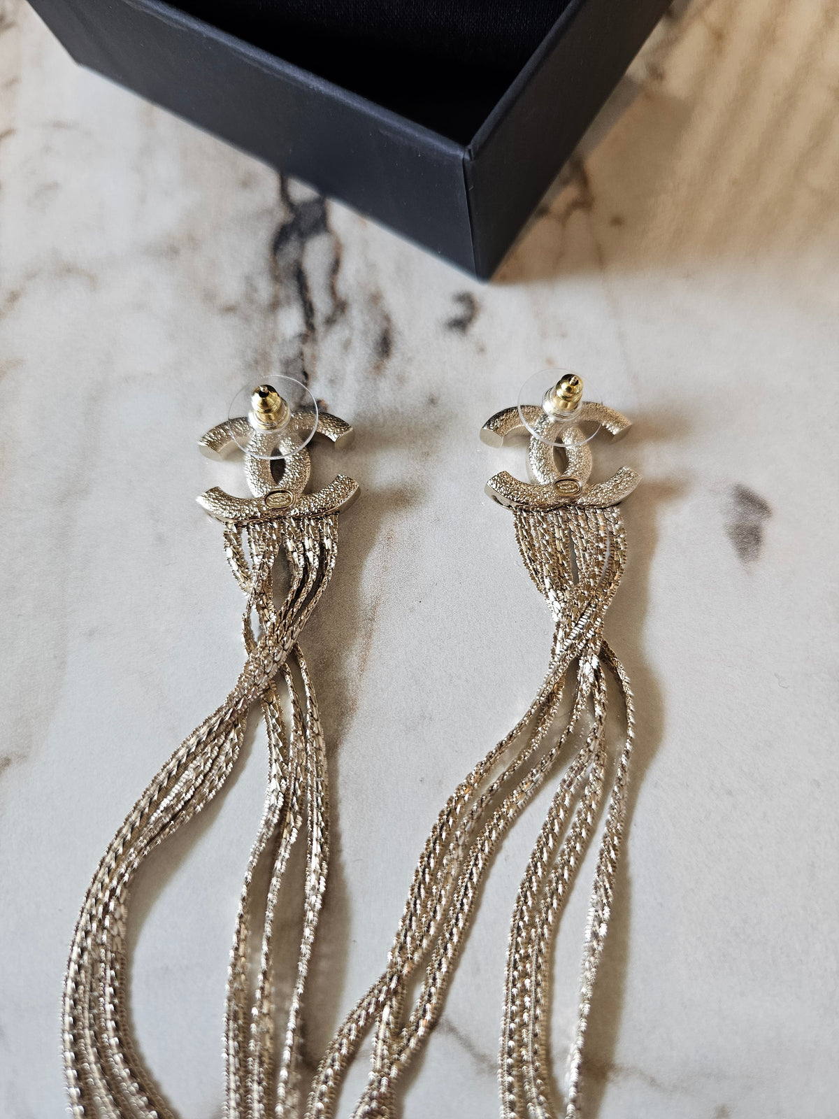 Chanel golden CC pendant - party earrings