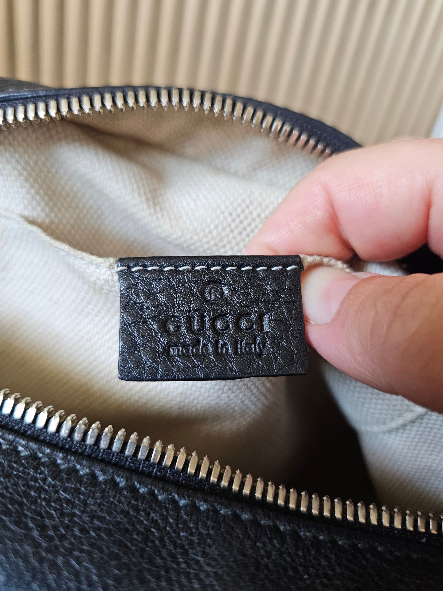 308364 - Gucci disco Soho bag, black.