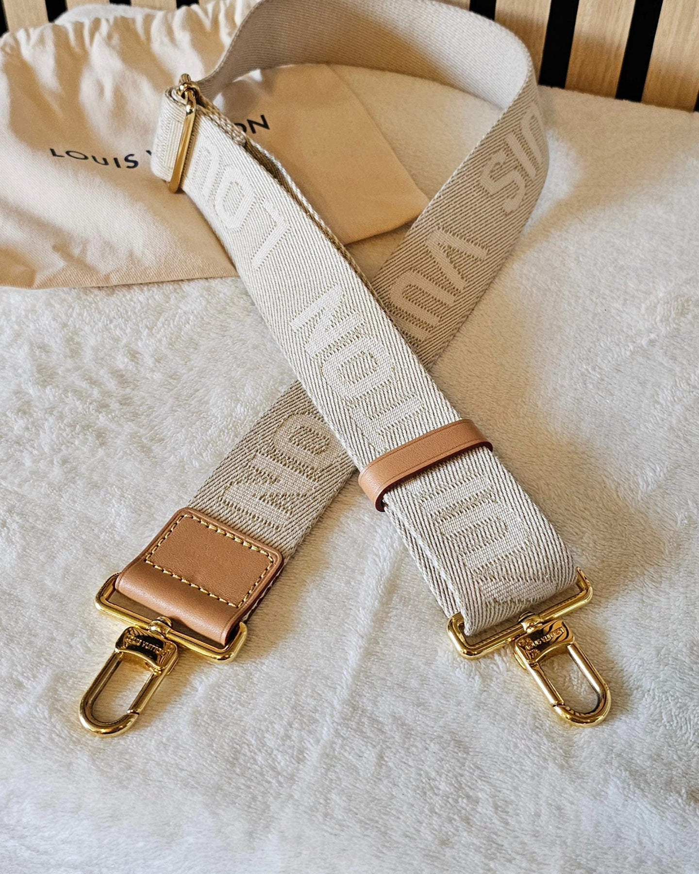 Louis vuitton Bandouliere - beige.