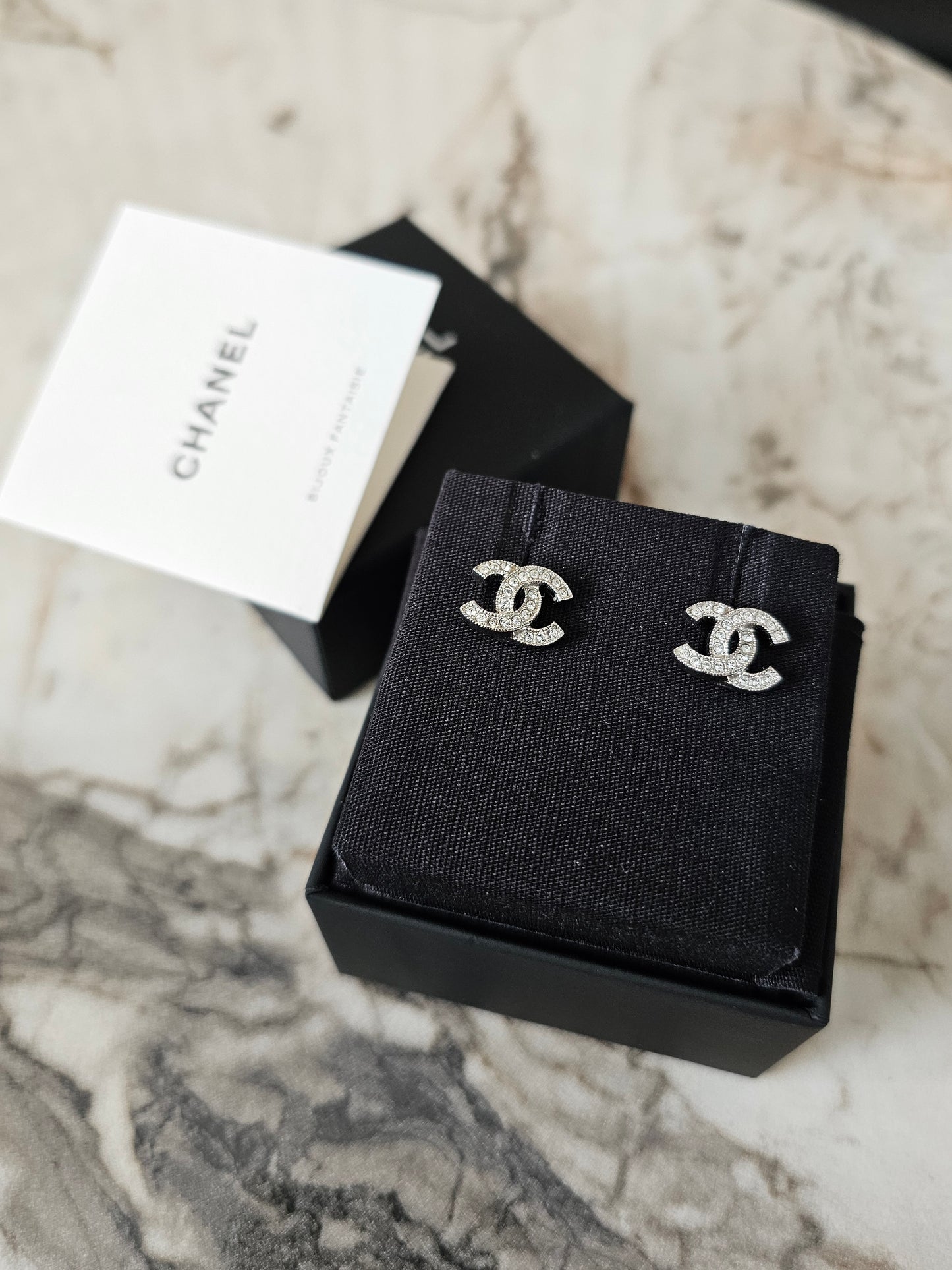 ABE100 - Chanel silver earrings with crystals - small.