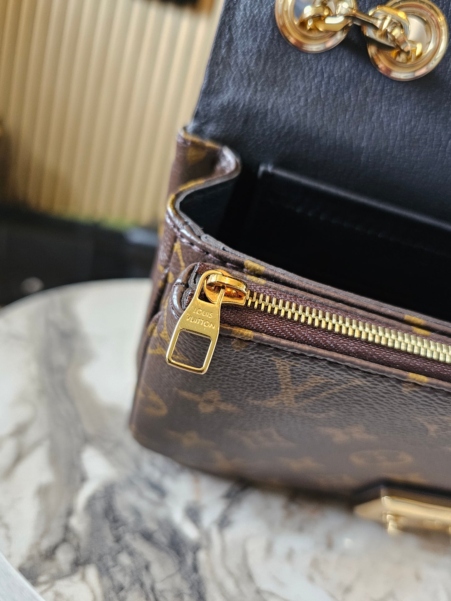 M46126 - Louis Vuitton Marceau, MNG kanvas - black.