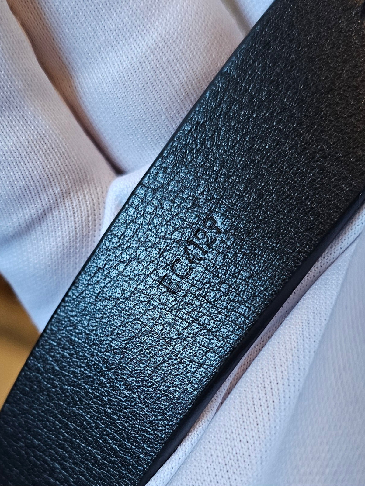 M9578 - Louis Vuitton LV iconic belt, 20mm, black leather.