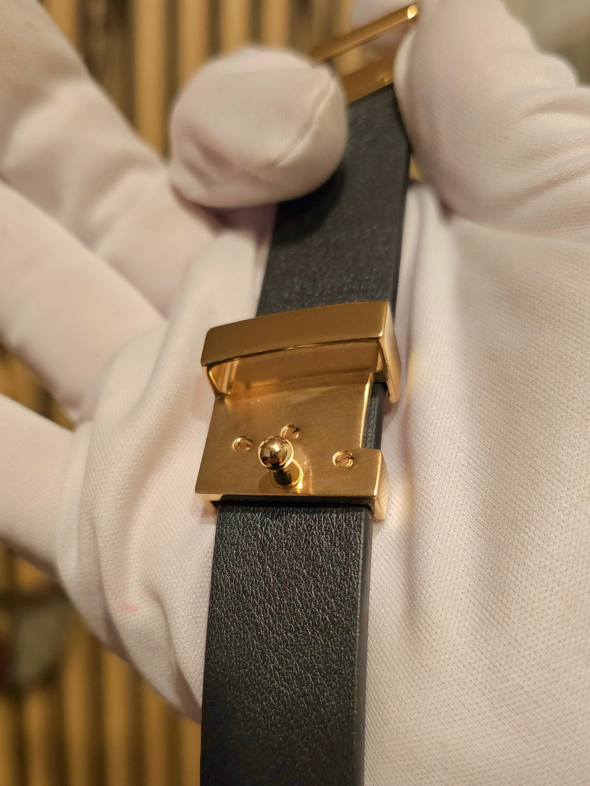 M9578 - Louis Vuitton LV iconic belt, 20mm, black leather.