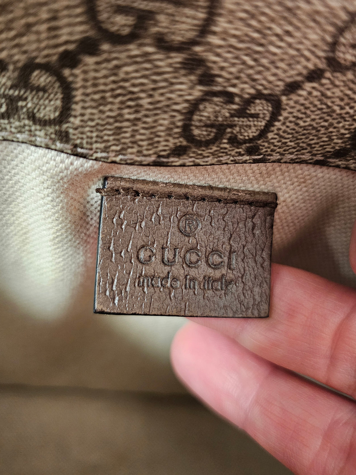 493930- Gucci beltbag, Ophidia GG supreme.
