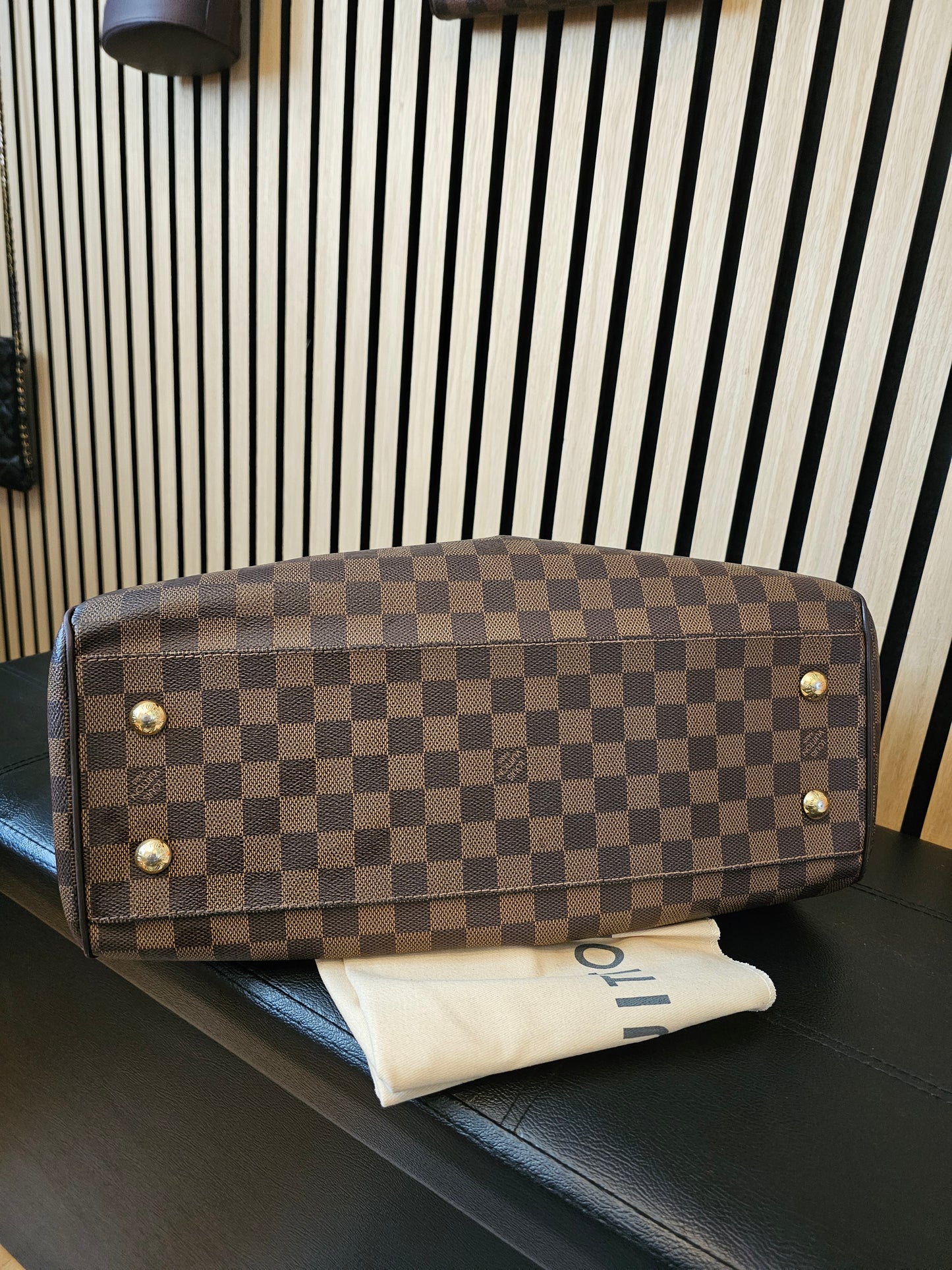 Louis Vuitton bag, Trevi GM, damier ebene.
