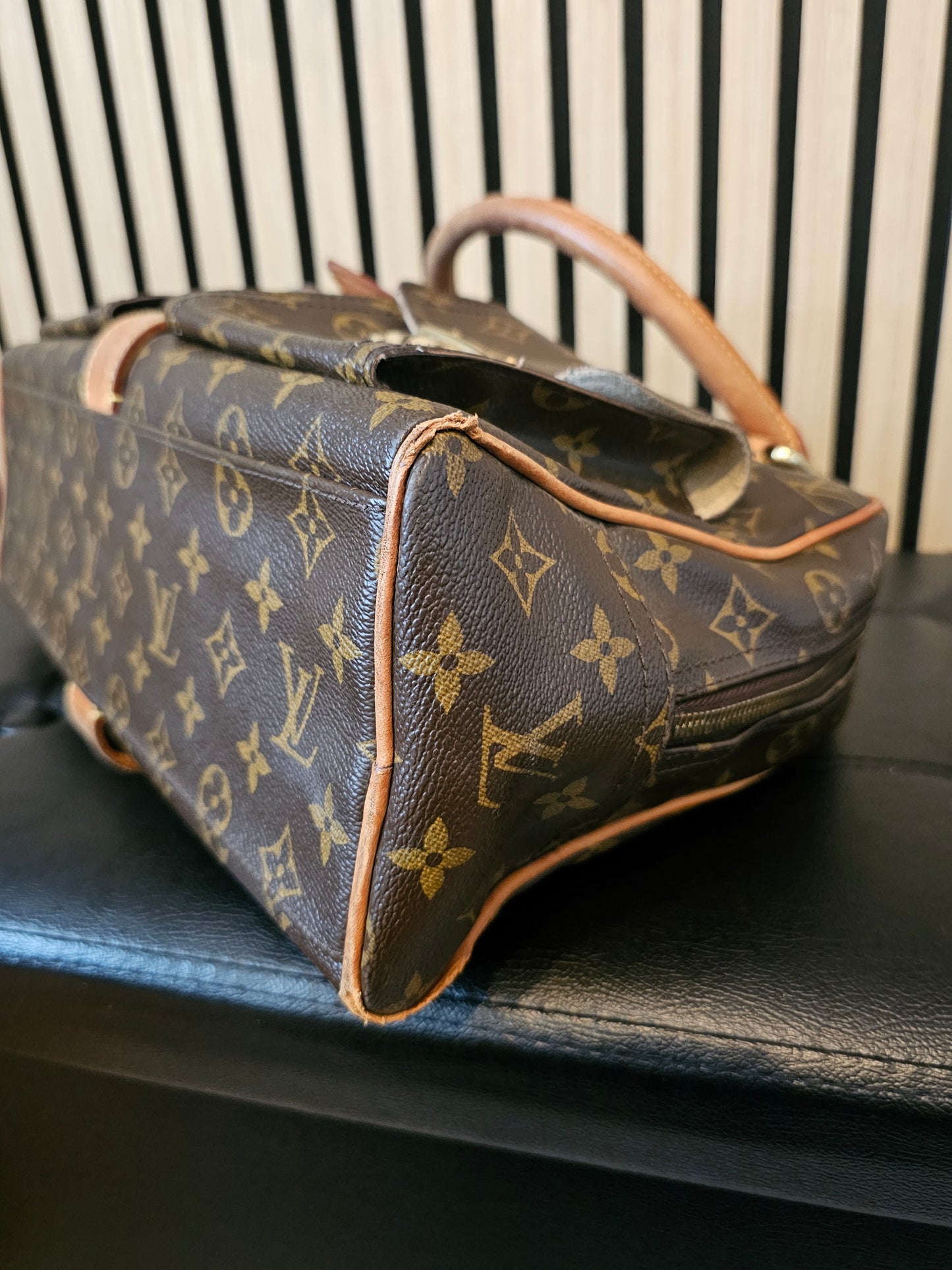 Louis Vuitton Manhattan, MNG kanvas.