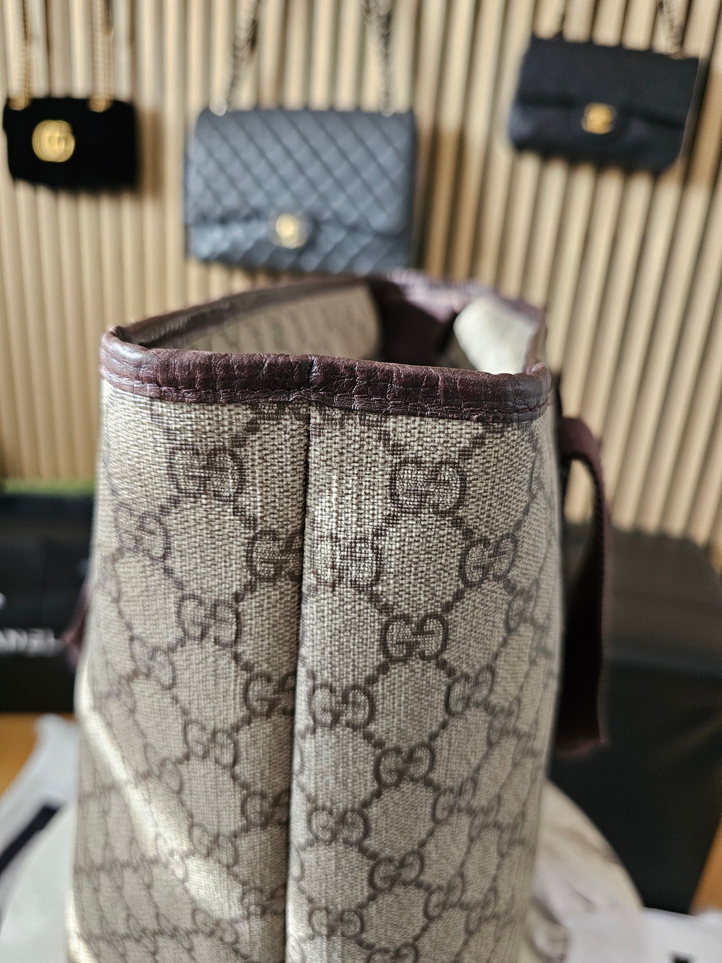 Gucci GG supreme tote bag