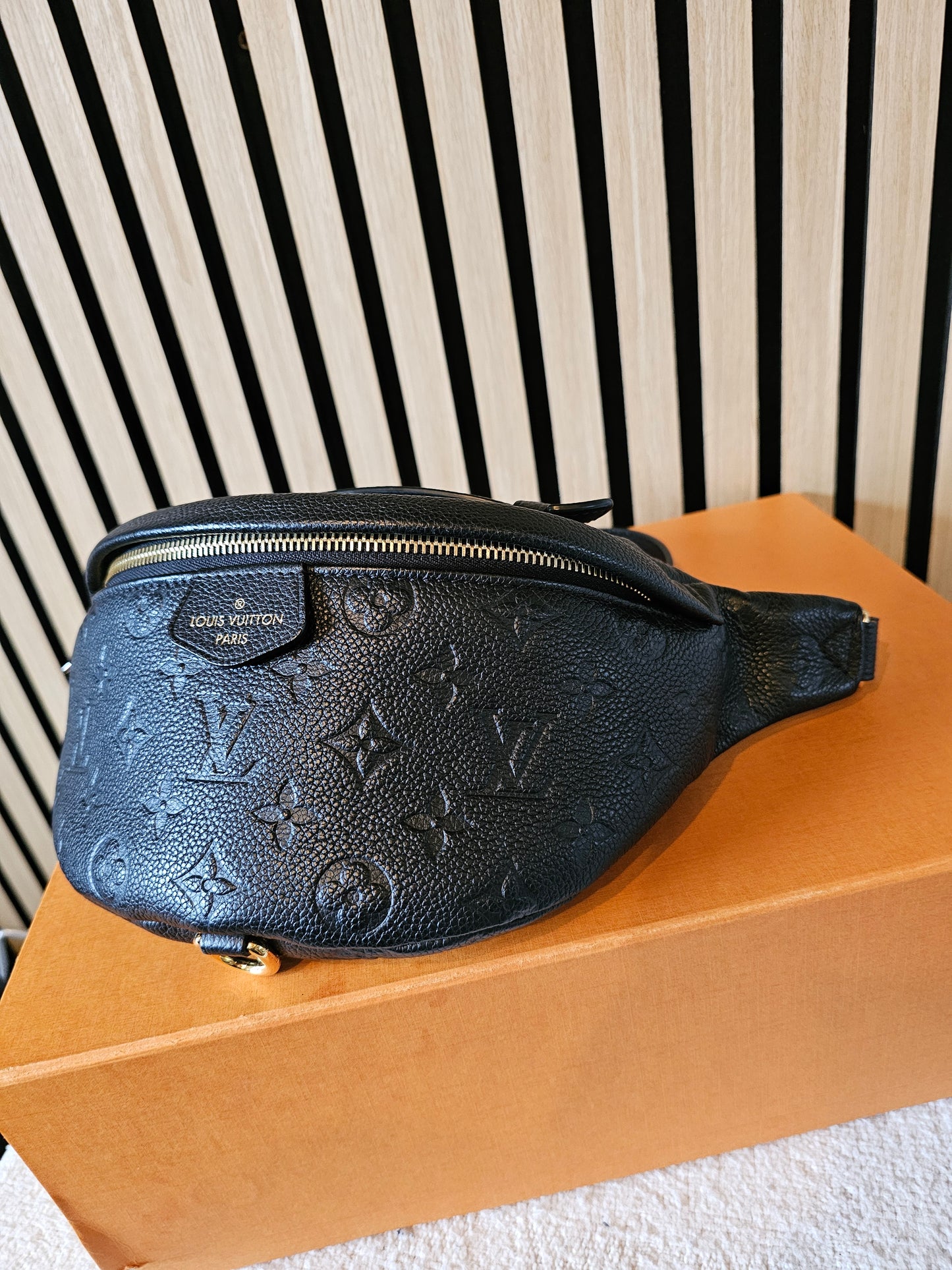 Louis Vuitton Bumbag, MNG.- Black Empreinte leather - M44812.