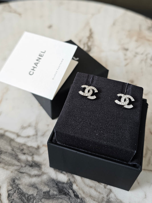ABE100 - Chanel silver earrings with crystals - small.