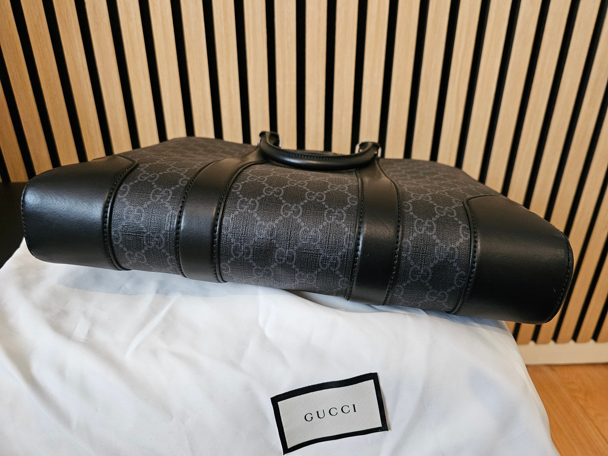 Gucci briefcase, GG supreme, black.