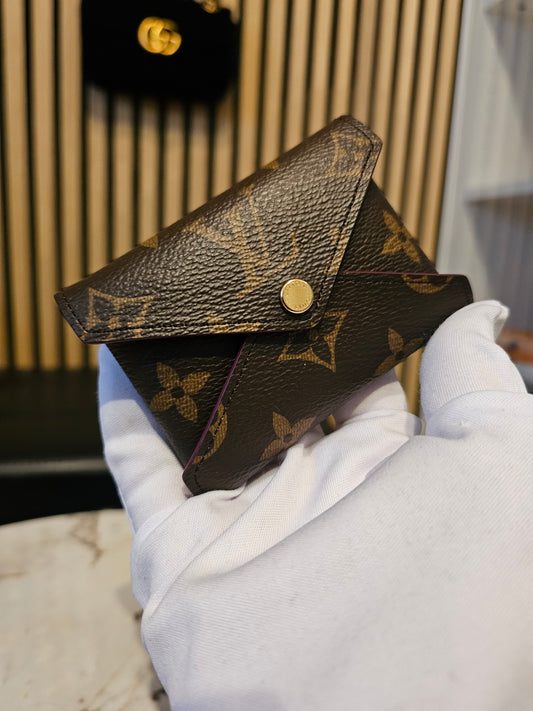 M62034- Louis Vuitton small kirigami in monogram kanvas. Møntpung.