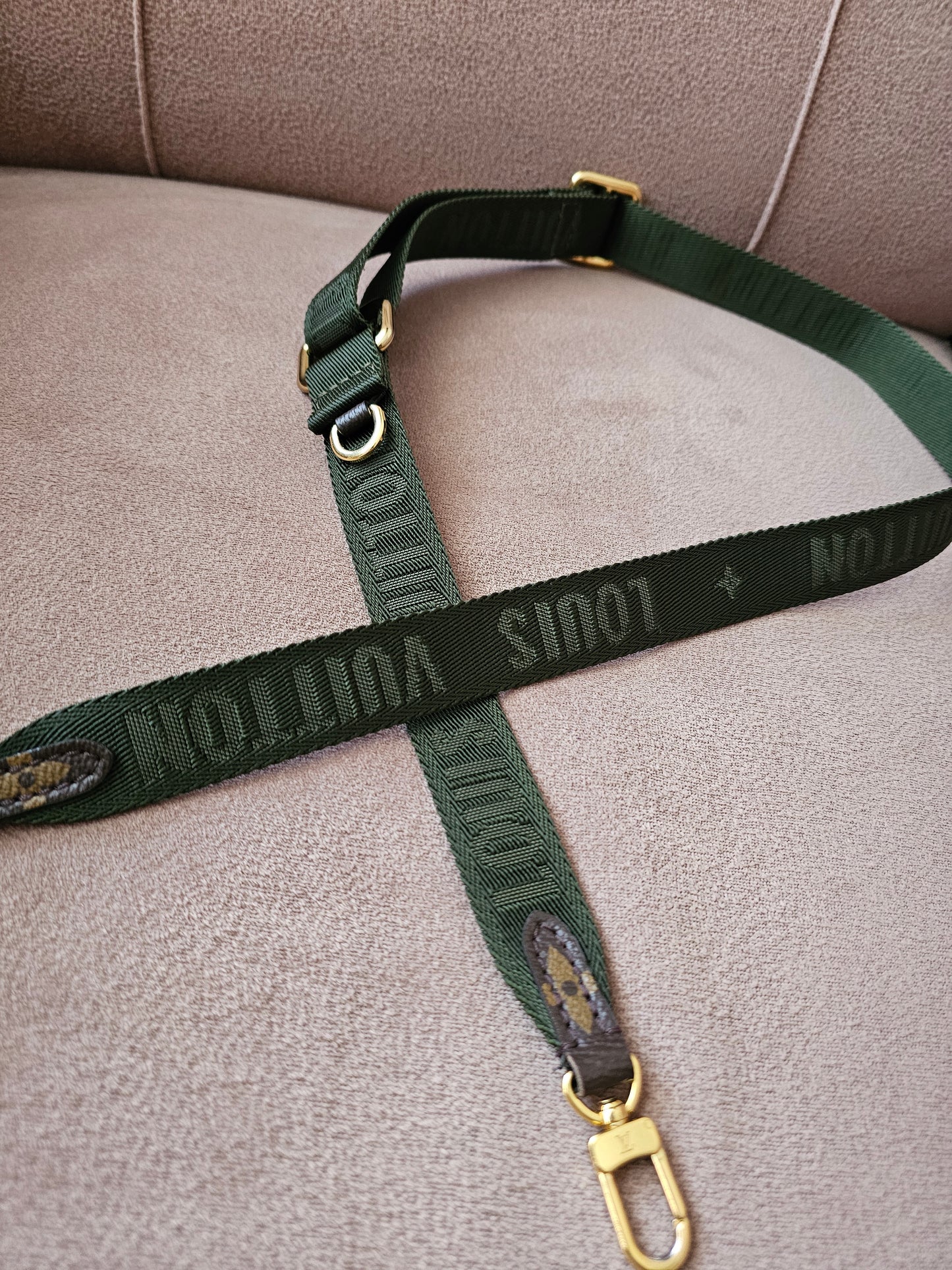 Louis Vuitton Khaki bandouliere.