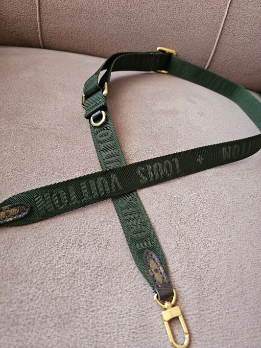 Louis Vuitton Khaki bandouliere.