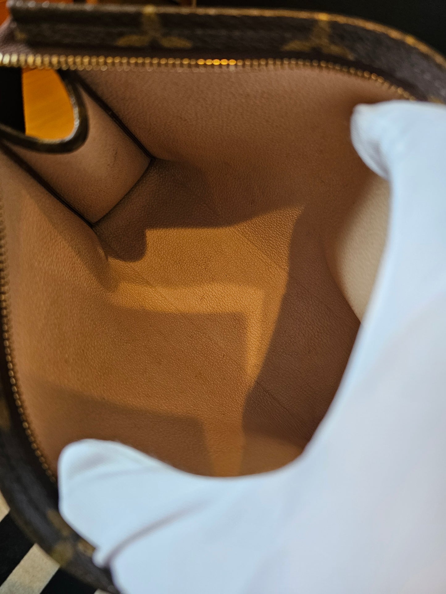 Louis Vuitton toiletry pouch 19, MNG kanvas.